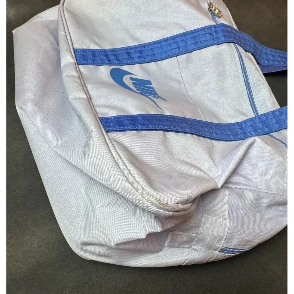 Nike vintage duffle